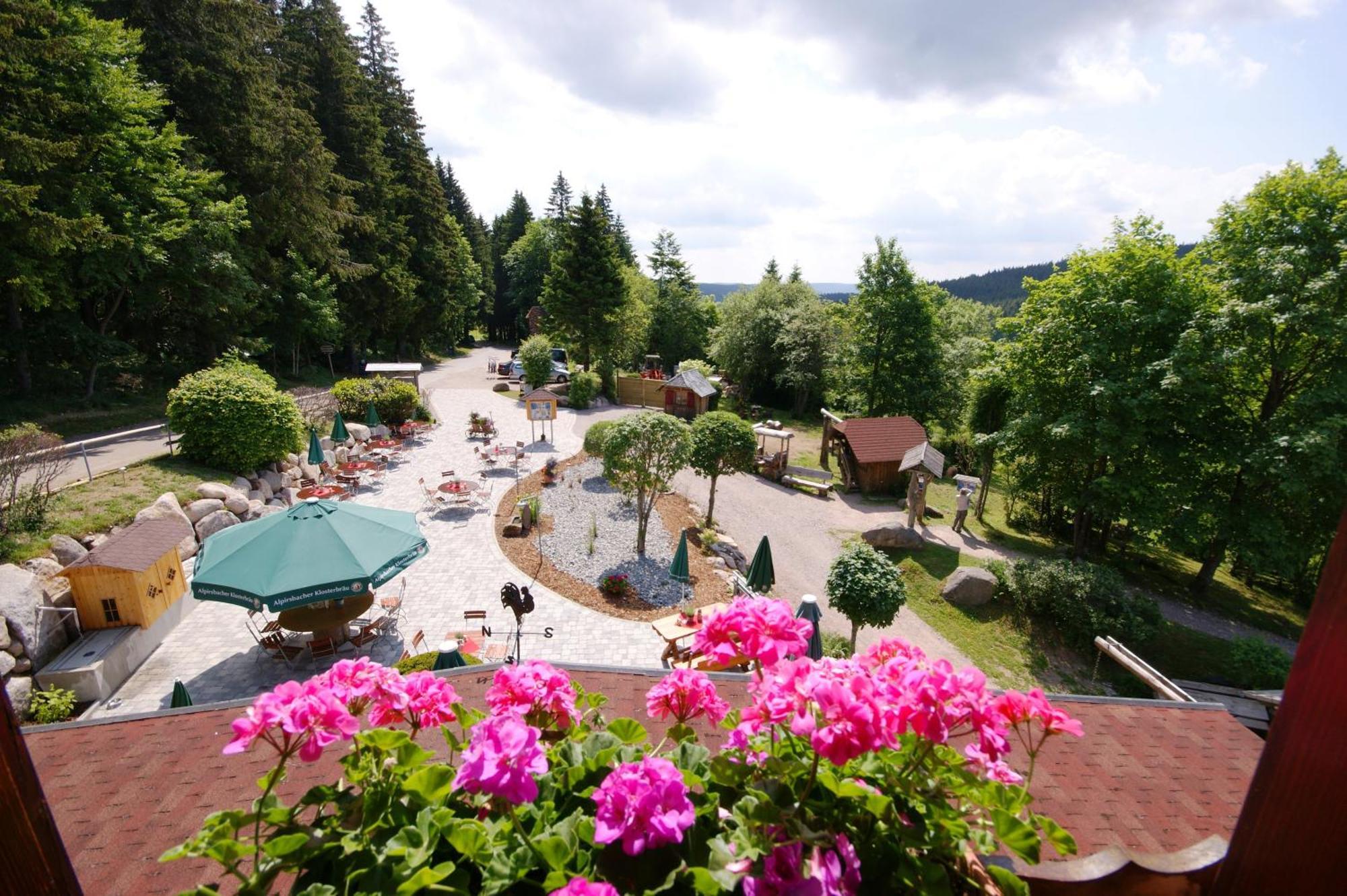 פורטוואנגן Hoehengasthaus Kolmenhof An Der Donauquelle מראה חיצוני תמונה